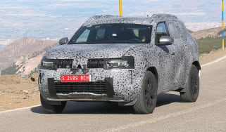 2024 Dacia Duster (camouflaged) - front tracking